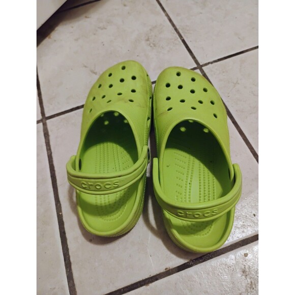 ADULTS UNISEX CROCS CLASSIC CLOGS LIMEADES LIME GREEN SLIP-ON Size 8M/10W - Picture 1 of 5